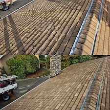 Roof-Washing-And-Moss-Removal-For-Home-In-Seattle-WA 7